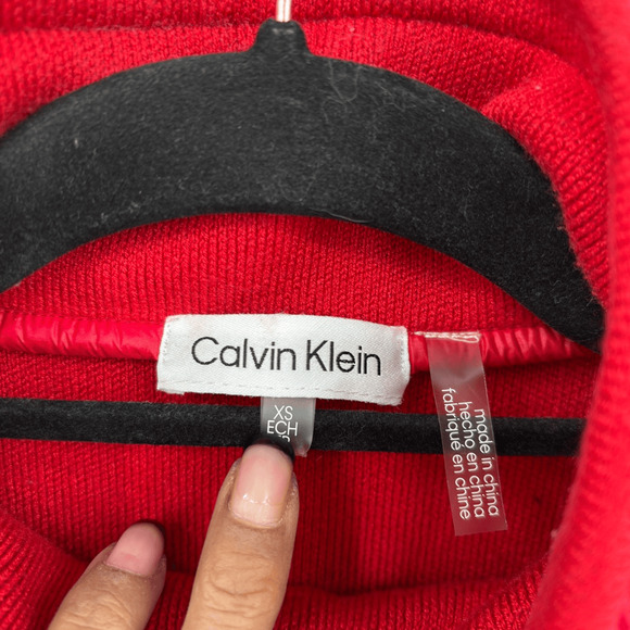 197. Calvin Klein Mixed Media Quilted And Knit Gorpcore Puffer Vest Red XS - Picture 8 of 11